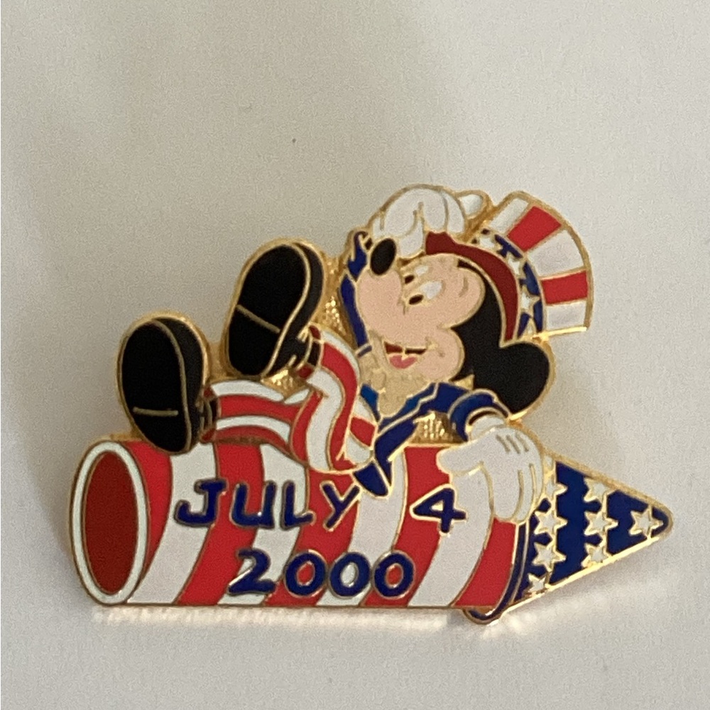 Disney LE 10000 Mickey Mouse - Firework Rocket Pin